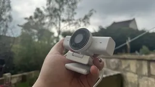 The Razer Kiyo V2 X webcam fromt he front and to the right side