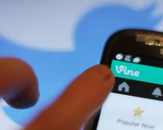 A user scrolls on the old version of Vine of their phone