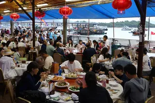 Mainland Chinese tourists pack Sai Kung’s renowned seafood restaurants. Photo: Dickson Lee