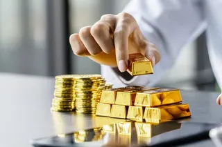 Gold prices fell by 12 per cent from US$5,247.90 per troy ounce on February 27 to US$4,620 on Friday morning. Photo: Shutterstock