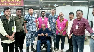 Lost in Malaysia for 27 years, Bangladeshi worker returns in emotional reunion