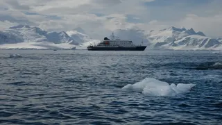 「洪迪斯號」（MV Hondius）從阿根廷經南喬治亞島前往南極洲期間的畫面。