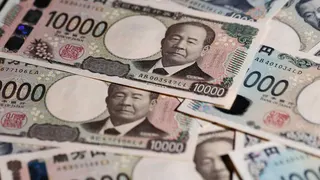 Half of Japan's major life insurers to expand domestic bond holdings