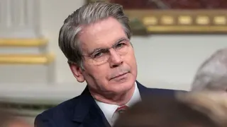 Bessent, Powell warned bank CEOs about Anthropic model risks
