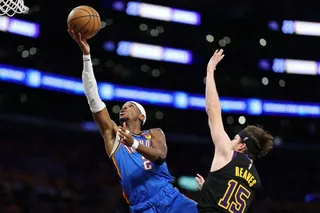 Shai Gilgeous-Alexander in action.