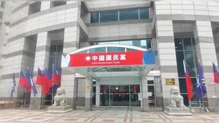鄭麗文辦大雜燴茶敘還「為1事遲到」！媒體人傻眼批：看不起人嗎