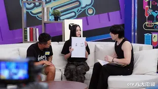 黃可欣（中）分享泰國當地沒有13樓的冷知識。八大提供