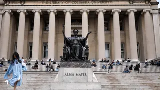 今年春季美国大学外籍新生人数较去年同期平均下降20%，导致部份美国大学可能面临严重的预算缺口。图为美国哥伦比亚大学。（法新社档案照）
