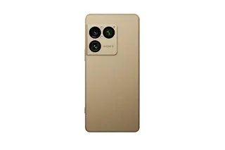 <em>I’m a fan of moving the logo to the camera and leaving the rest of the phone bare.</em>