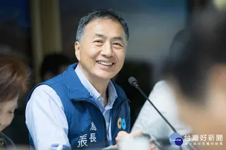 經發局張局長發言。