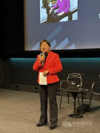 法國台灣協會12日晚間舉辦國片「大濛」特映會，正在巴黎訪問的僑務委員會委員長徐佳青到場致詞。中央社記者曾依璇巴黎攝　115年5月13日