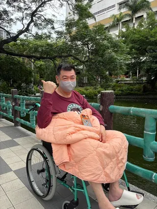 孫德榮4月底驚傳腦中風，經診斷為腦部血栓。（圖／翻攝孫腫來了 臉書）