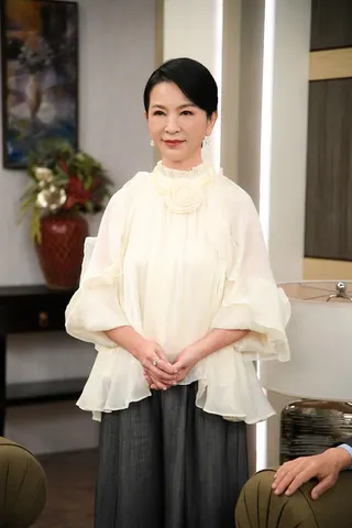 張倩飾演「秦佩芬」一角，出身財團世家。三立提供