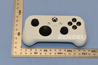 The new cloud gaming controller looks a lot smaller than existing Xbox controllers.