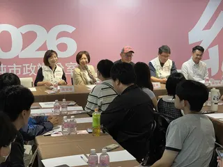 市議員陳淑華（左一）。圖：何欣純市政辦公室/提供