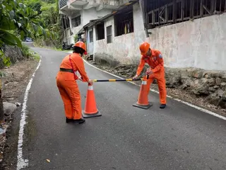 《圖說》土石流防災專員是市府與社區間最關鍵的「防災前線」與「溝通橋梁」，平時除宣導防災知識，更須與進行防災整備演練。〈農業局提供〉
