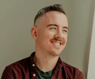 Portrait of hacker and IT security researcher Donncha O’Cearbheill at Amnesty International's offices in Berlin-Mitte.