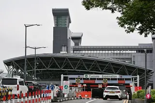 从11月2日起，外国车辆车主必须先缴清所有逾期罚款，才能申请或更新车辆入境准证（VEP）。 （档案照片）