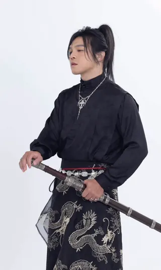 全面離開成人產業後，阜東昇始終沒有放棄音樂夢。圖片來源：阜東昇ig＠chensen800920