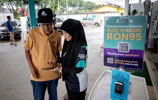 The government’s current focus is on the nationwide implementation of the BUDI fuel subsidy mechanism rather than introducing new income category classifications. - BERNAMA PIC