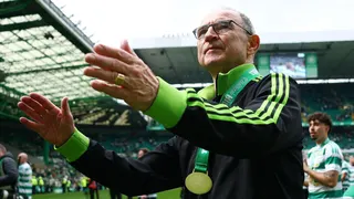 Martin O'Neill celebrates Celtic's title win