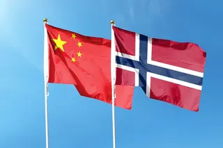 The flags of China and Norway. Photo: Shutterstock Images