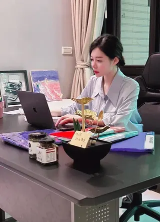 周書靜表示王俐人對自己冷落反而力挺她「真性情不裝」。（圖／翻攝自周書靜臉書）