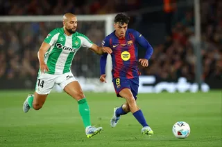 Pedri (right) has proven to be a fitting heir to Xavi Hernandez for both club and country and could be one of the breakout stars at this year’s World Cup. Photo: Reuters