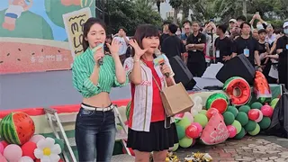 太甜了！韓啦啦隊女神李多慧 登西瓜節人氣爆棚