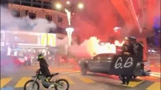 视频 | 隆市武吉免登街头 黑衣人快闪燃照明弹 警开档查