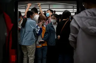在工业增加值、零售额和投资数据均令人失望之际，只有失业率数据走势稳定。（法新社档案照）