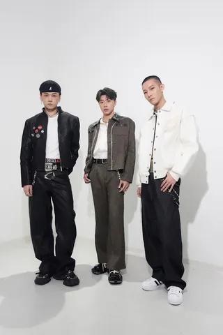 祖安(左起)、文廷、煥鈞曝光錄音歡樂氛圍。（圖／索尼音樂提供）