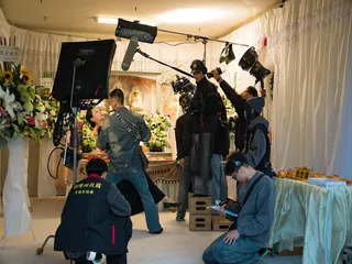播藝術系「黑朝畢業展」以《未命名.zip》為主題，帶領觀眾「解壓縮」，完整呈現影視創作的多元面向。（圖：朝陽科大提供）