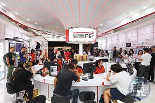 不僅吸引亞洲知名創投VENTURE+投資，包括遠傳電信與臺灣大車隊兩大生活產業龍頭也是其戰略股東。