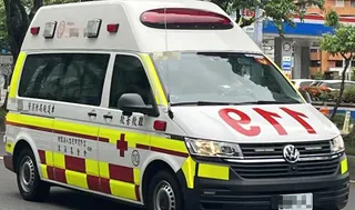1名66歲蘇姓女員工身首分離，經搶救人員確認已明顯死亡。（是意圖／中天新聞）