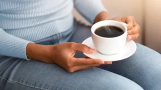 最新研究指出，每天一杯成分單純的咖啡，可降低心律不整風險。示意圖。（123RF）