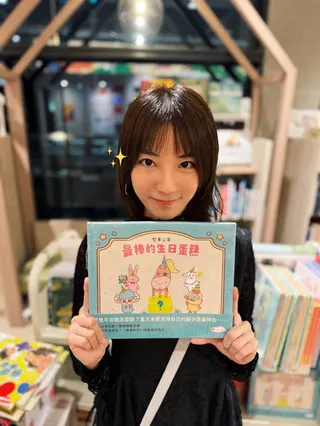 庭瑄在社群分享發行插畫書的動態。翻攝IG＠hsuan900319