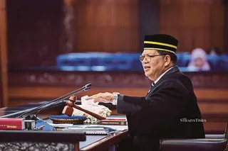 Dewan Rakyat Speaker Tan Sri Johari Abdul says he has received official resignation notices from Pandan MP Datuk Seri Rafizi Ramli and Setiawangsa MP Nik Nazmi Nik Ahmad. – Bernama file pic