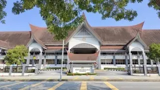 女教师涉嫌性侵14岁学生 面对5项控状均否认有罪