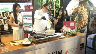 黑白大廚金度潤聯名台灣乾麵 打造「台韓混搭風」
