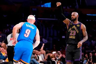 NBA(影)／湖人遭雷霆季後賽橫掃出局！詹皇沉澱後點出兩隊之間的差距