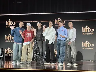 佳辰（左四）分享鄰兵撞鬼經驗。（圖／記者 伍映澄 攝）