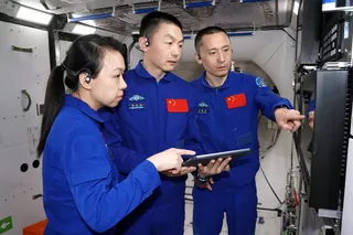 Lai Ka-ying with crew members Zhang Zhiyuan (centre) and Zhu Yangzhu. Photo: Handout