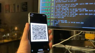 Transfer file via QR code between two phones