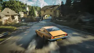 新詹士邦遊戲中的汽車追逐場景，背景設定在斯洛伐克。
