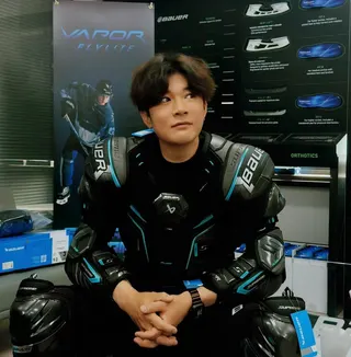 神童整個人明顯消瘦一大圈，立體五官與明顯下顎線驚呆眾人。（圖／翻攝自IG @earlyboysd）
