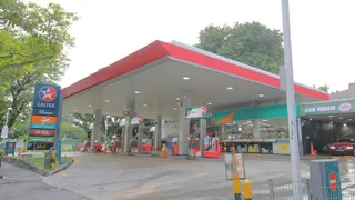 本地油价下跌 油商陆续下调汽油柴油价