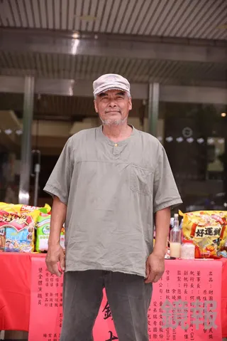 林慶台右耳已完全聽不到。劉耀勻攝