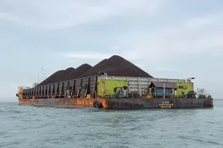 Traders provide crucial coal financing to small miners, raising doubts if the Danantara system can replace them.