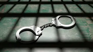 吉隆坡同性恋派对涉毒一人身亡 两狮城男子等51人被捕